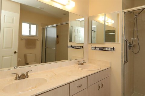 House in Summerfield, Florida 2 bedrooms, 180.42 sq.m. № 1912595 - photo 25