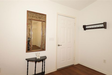 House in Summerfield, Florida 2 bedrooms, 180.42 sq.m. № 1912595 - photo 3
