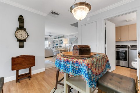 Townhouse in West Palm Beach, Florida 2 bedrooms, 125.42 sq.m. № 2392936 - photo 27
