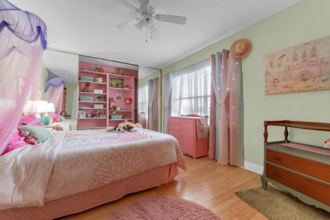 Townhouse in West Palm Beach, Florida 2 bedrooms, 125.42 sq.m. № 2392936 - photo 22