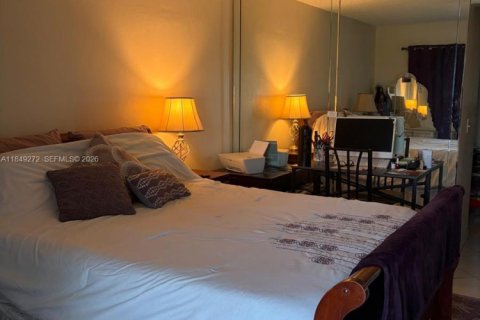 Copropriété à vendre à Hallandale Beach, Floride: 1 chambre, 71.53 m2 № 1888974 - photo 20