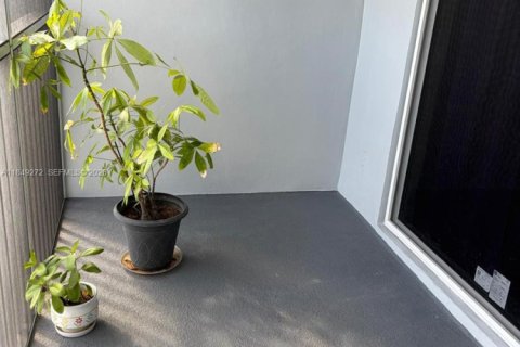 Copropriété à vendre à Hallandale Beach, Floride: 1 chambre, 71.53 m2 № 1888974 - photo 17