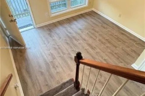 Immobilier commercial à vendre à Fort Lauderdale, Floride: 204.57 m2 № 2029199 - photo 3