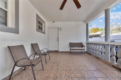 Купить виллу или дом в Норт-Майами-Бич, Флорида 4 спальни, 161.28м2, № 2027316 - фото 19