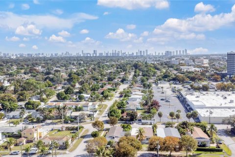 Купить виллу или дом в Норт-Майами-Бич, Флорида 4 спальни, 161.28м2, № 2027316 - фото 24