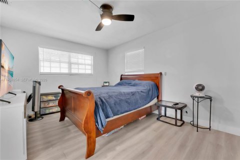 Купить виллу или дом в Норт-Майами-Бич, Флорида 4 спальни, 161.28м2, № 2027316 - фото 15