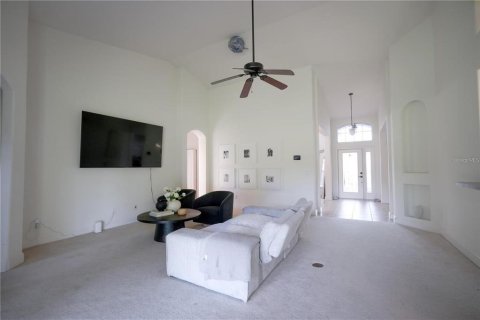 Villa ou maison à vendre à Sorrento, Floride: 4 chambres, 249.54 m2 № 1831477 - photo 14