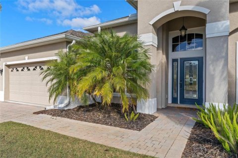 Villa ou maison à vendre à Sorrento, Floride: 4 chambres, 249.54 m2 № 1831477 - photo 2