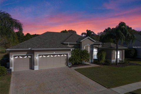 Villa ou maison à vendre à Sorrento, Floride: 4 chambres, 249.54 m2 № 1831477 - photo 1