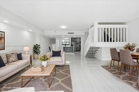 Villa ou maison à louer à Miami, Floride: 3 chambres, 142.7 m2 № 1947860 - photo 25