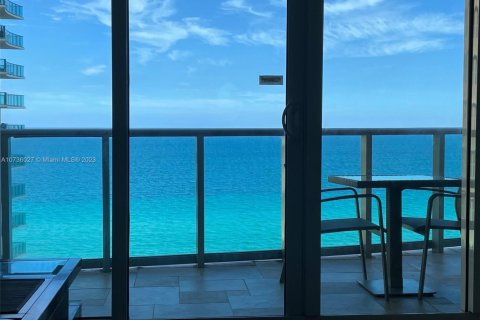Copropriété à louer à Hollywood, Floride: 1 chambre, 77.57 m2 № 1871435 - photo 22