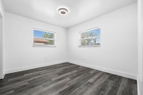 Villa ou maison à louer à Boca Raton, Floride: 3 chambres, 168.34 m2 № 2372379 - photo 16
