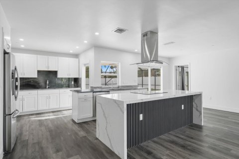 Villa ou maison à louer à Boca Raton, Floride: 3 chambres, 168.34 m2 № 2372379 - photo 26