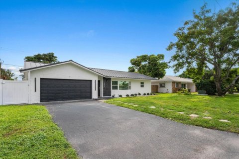 Villa ou maison à Boca Raton, Floride 3 chambres, 168.34 m2 № 2372379