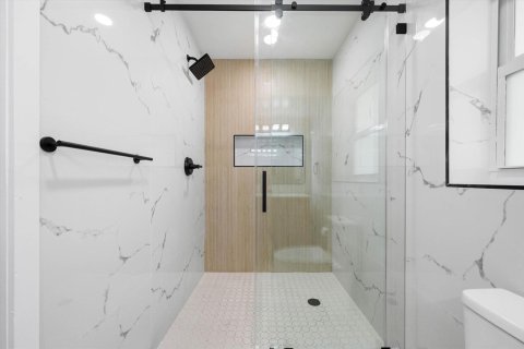 Villa ou maison à louer à Boca Raton, Floride: 3 chambres, 168.34 m2 № 2372379 - photo 12