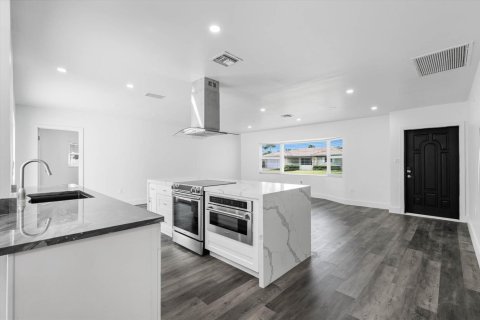 Villa ou maison à louer à Boca Raton, Floride: 3 chambres, 168.34 m2 № 2372379 - photo 30