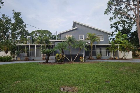 Villa ou maison à vendre à Sarasota, Floride: 5 chambres, 255.67 m2 № 2283804 - photo 2
