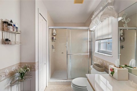 Купить кондоминиум в Лейк Сази, Флорида 9 комнат, 125.23м2, № 2213974 - фото 25