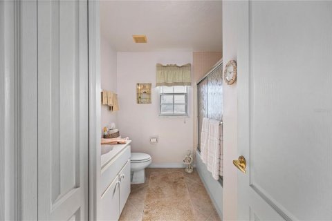 Купить кондоминиум в Лейк Сази, Флорида 9 комнат, 125.23м2, № 2213974 - фото 27