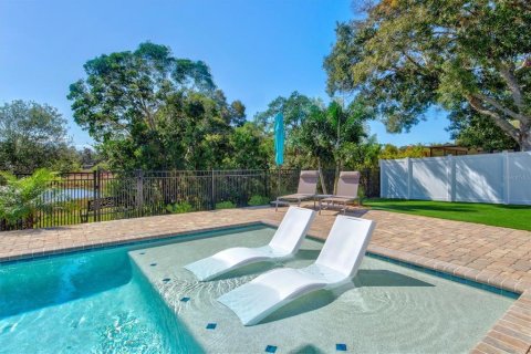 Casa en alquiler en Sarasota, Florida, 3 dormitorios, 102.66 m2 № 376655 - foto 20
