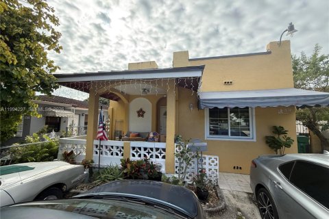 Коммерческая недвижимость в Майами, Флорида 196.86м2 № 2055879