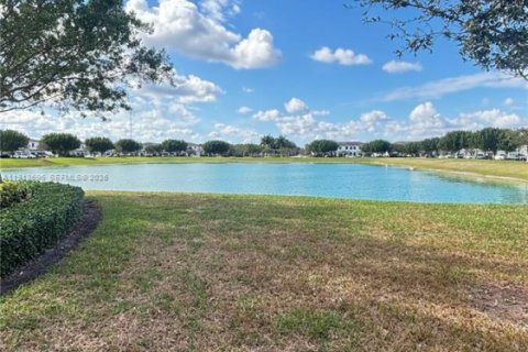 Townhouse in Homestead, Florida 3 bedrooms № 1969844 - photo 28