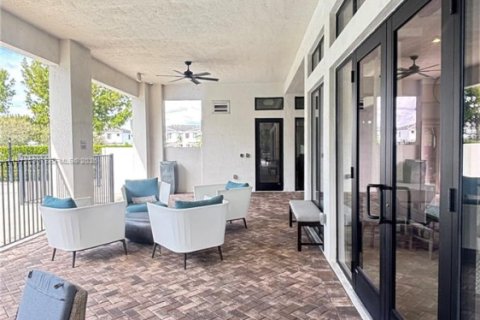 Townhouse in Homestead, Florida 3 bedrooms № 1969844 - photo 24