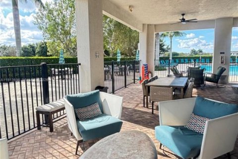 Townhouse in Homestead, Florida 3 bedrooms № 1969844 - photo 23