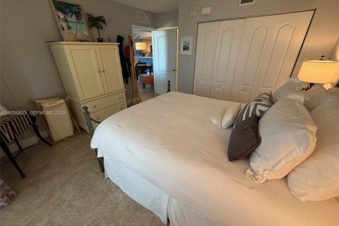 Купить кондоминиум в Майами, Флорида 2 спальни, 95.41м2, № 2010692 - фото 15