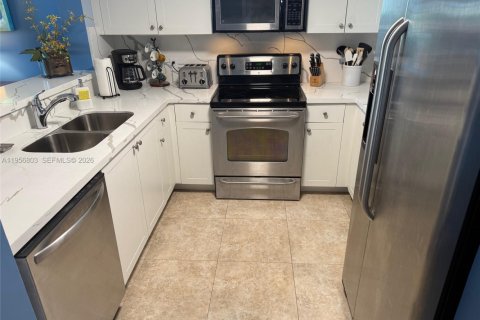 Купить кондоминиум в Майами, Флорида 2 спальни, 95.41м2, № 2010692 - фото 8