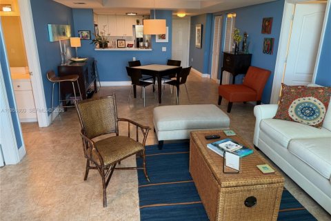 Купить кондоминиум в Майами, Флорида 2 спальни, 95.41м2, № 2010692 - фото 5