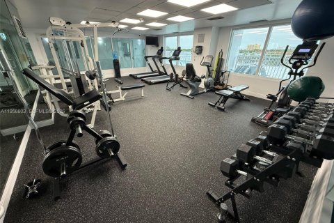 Купить кондоминиум в Майами, Флорида 2 спальни, 95.41м2, № 2010692 - фото 24