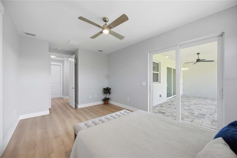 House in Port Charlotte, Florida 3 bedrooms, 158.31 sq.m. № 2099431 - photo 19