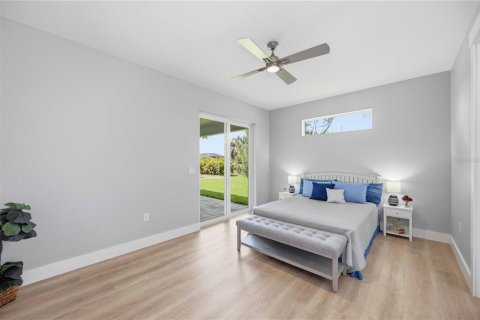 House in Port Charlotte, Florida 3 bedrooms, 158.31 sq.m. № 2099431 - photo 16
