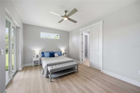 House in Port Charlotte, Florida 3 bedrooms, 158.31 sq.m. № 2099431 - photo 17