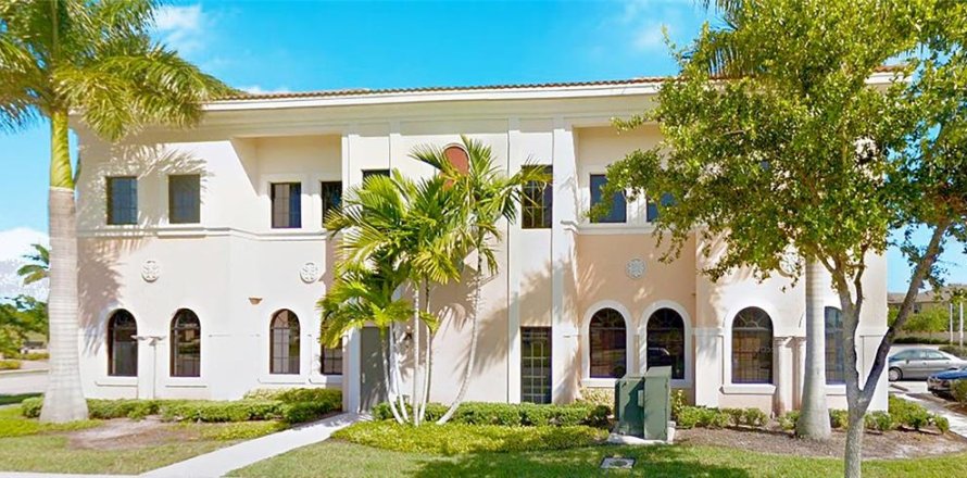 Immobilier commercial à Saint Lucie, Floride № 1802183