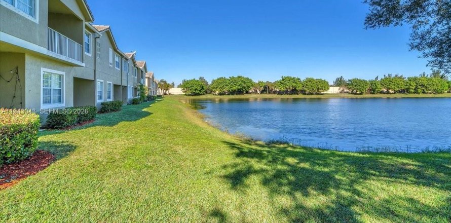 Condo à Miramar, Floride, 3 chambres  № 1999394