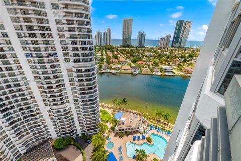 Copropriété à vendre à Aventura, Floride: 2 chambres, 134.43 m2 № 1896785 - photo 16