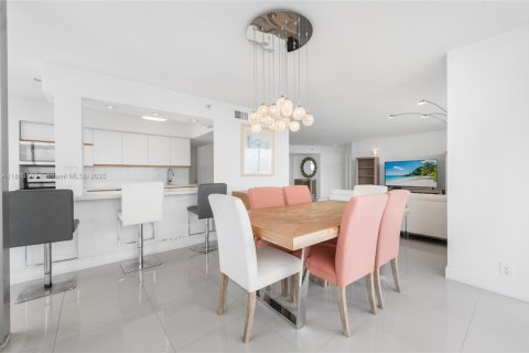 Copropriété à vendre à Aventura, Floride: 2 chambres, 134.43 m2 № 1896785 - photo 8