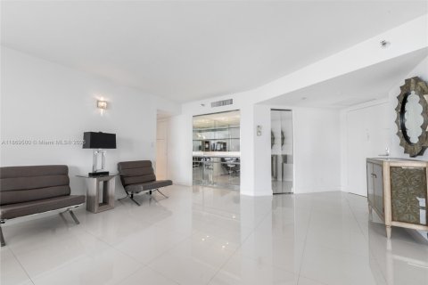Copropriété à vendre à Aventura, Floride: 2 chambres, 134.43 m2 № 1896785 - photo 18
