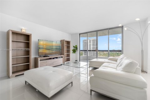 Copropriété à vendre à Aventura, Floride: 2 chambres, 134.43 m2 № 1896785 - photo 4