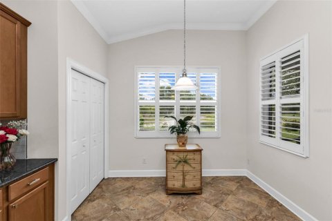 House in Venice, Florida 3 bedrooms, 163.51 sq.m. № 2113881 - photo 21