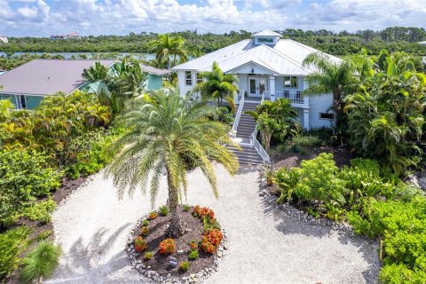 Villa ou maison à vendre à Placida, Floride: 3 chambres, 197.88 m2 № 1843611 - photo 1