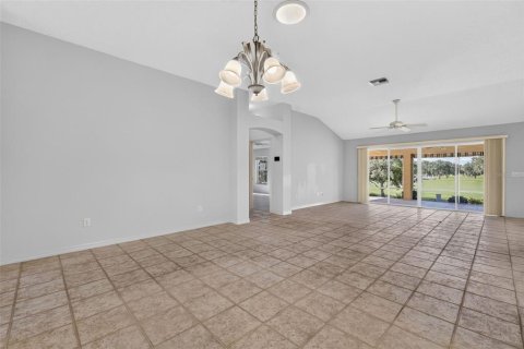 Casa en venta en The Villages, Florida, 3 dormitorios, 186.08 m2 № 2425522 - foto 27