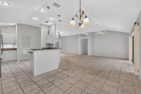 Casa en venta en The Villages, Florida, 3 dormitorios, 186.08 m2 № 2425522 - foto 19