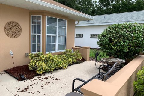 House in Ocala, Florida 2 bedrooms, 142.79 sq.m. № 1769623 - photo 3