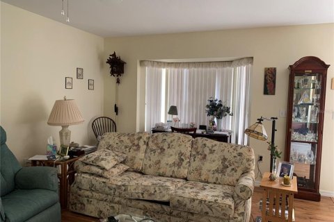 House in Ocala, Florida 2 bedrooms, 142.79 sq.m. № 1769623 - photo 11