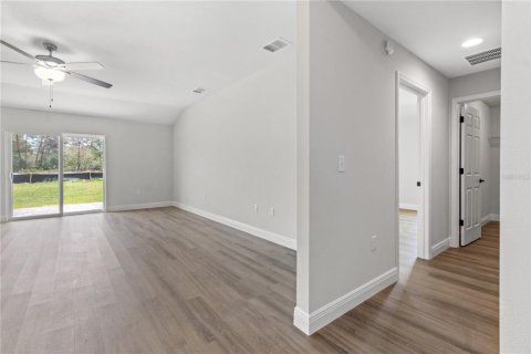 House in Sebring, Florida 3 bedrooms, 146.79 sq.m. № 1838331 - photo 25