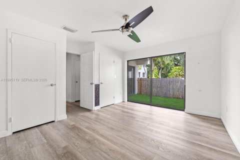 Adosado en venta en Miami, Florida, 2 dormitorios, 95.97 m2 № 2058626 - foto 16