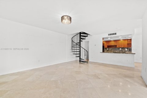 Adosado en venta en Miami, Florida, 2 dormitorios, 95.97 m2 № 2058626 - foto 14
